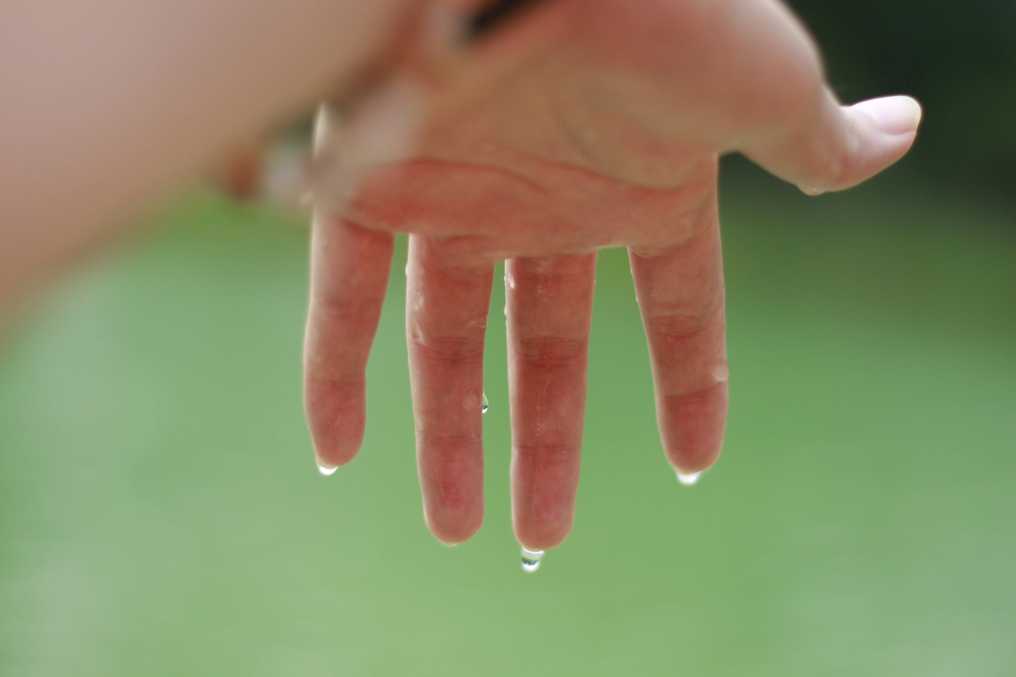 How Sweaty Hands Sabotage Sports Performance